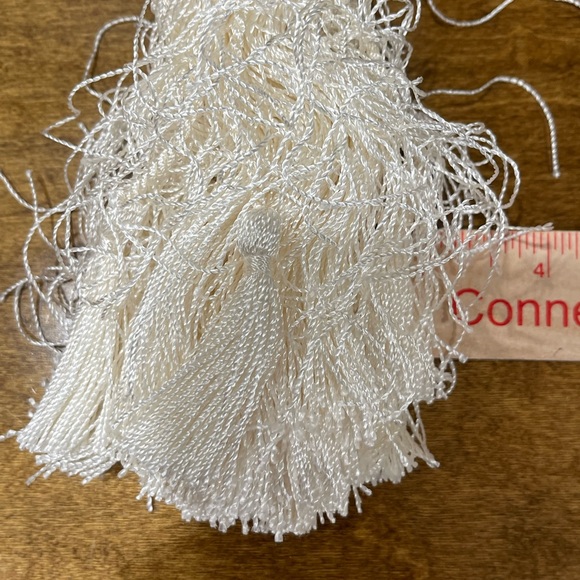 Curtain tasseled tie backs - Picture 6 of 6